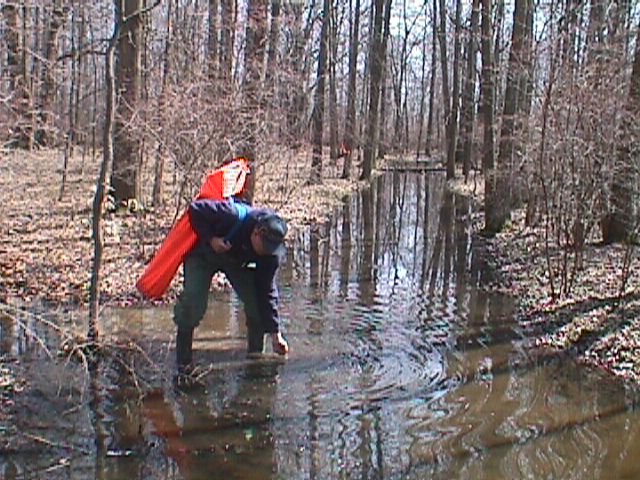 Field photo showing stream conditions at site ABPG-108-R-2000-10_08
