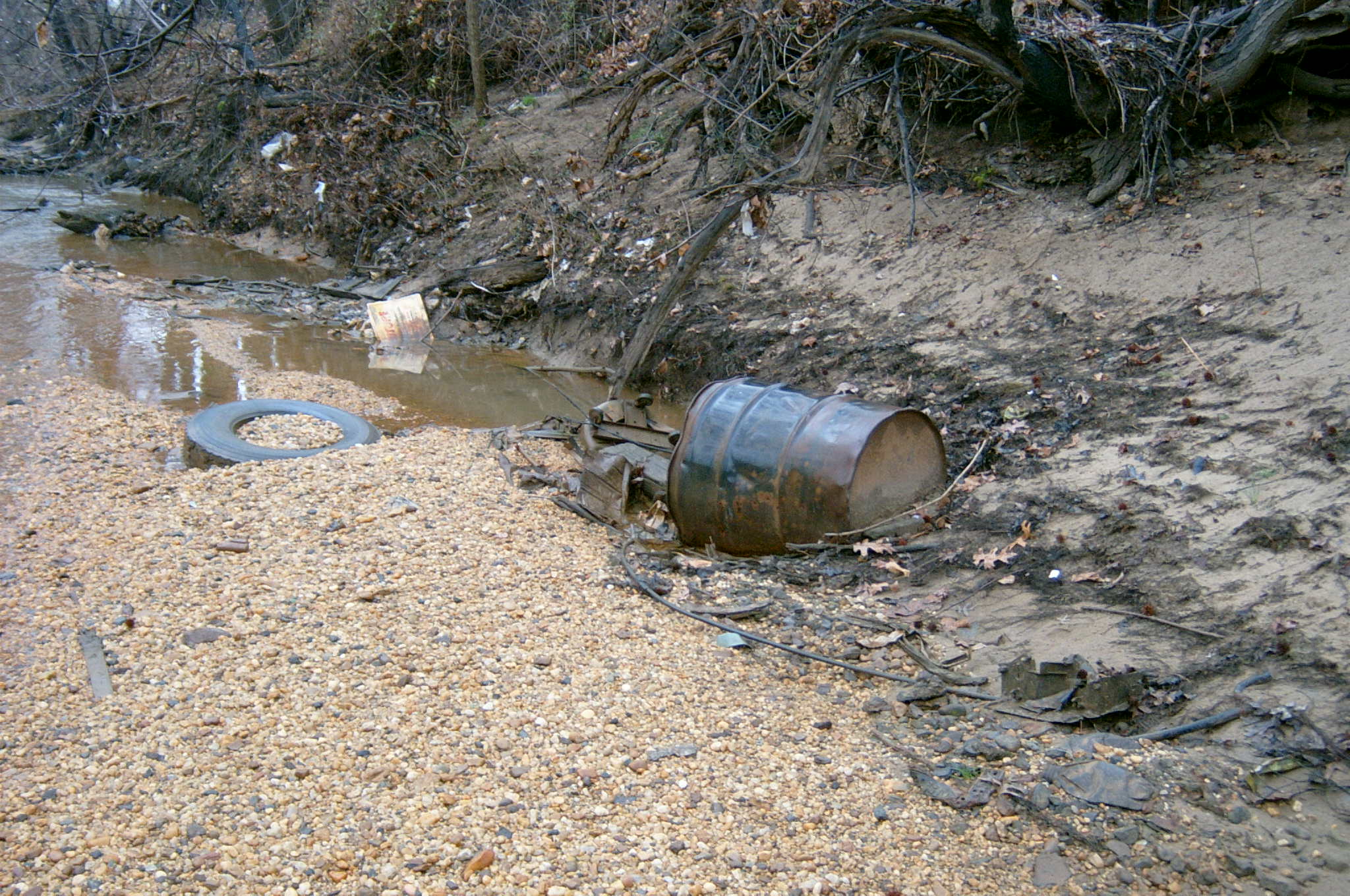 Field photo showing stream conditions at site ANAC-326-R-2004-26