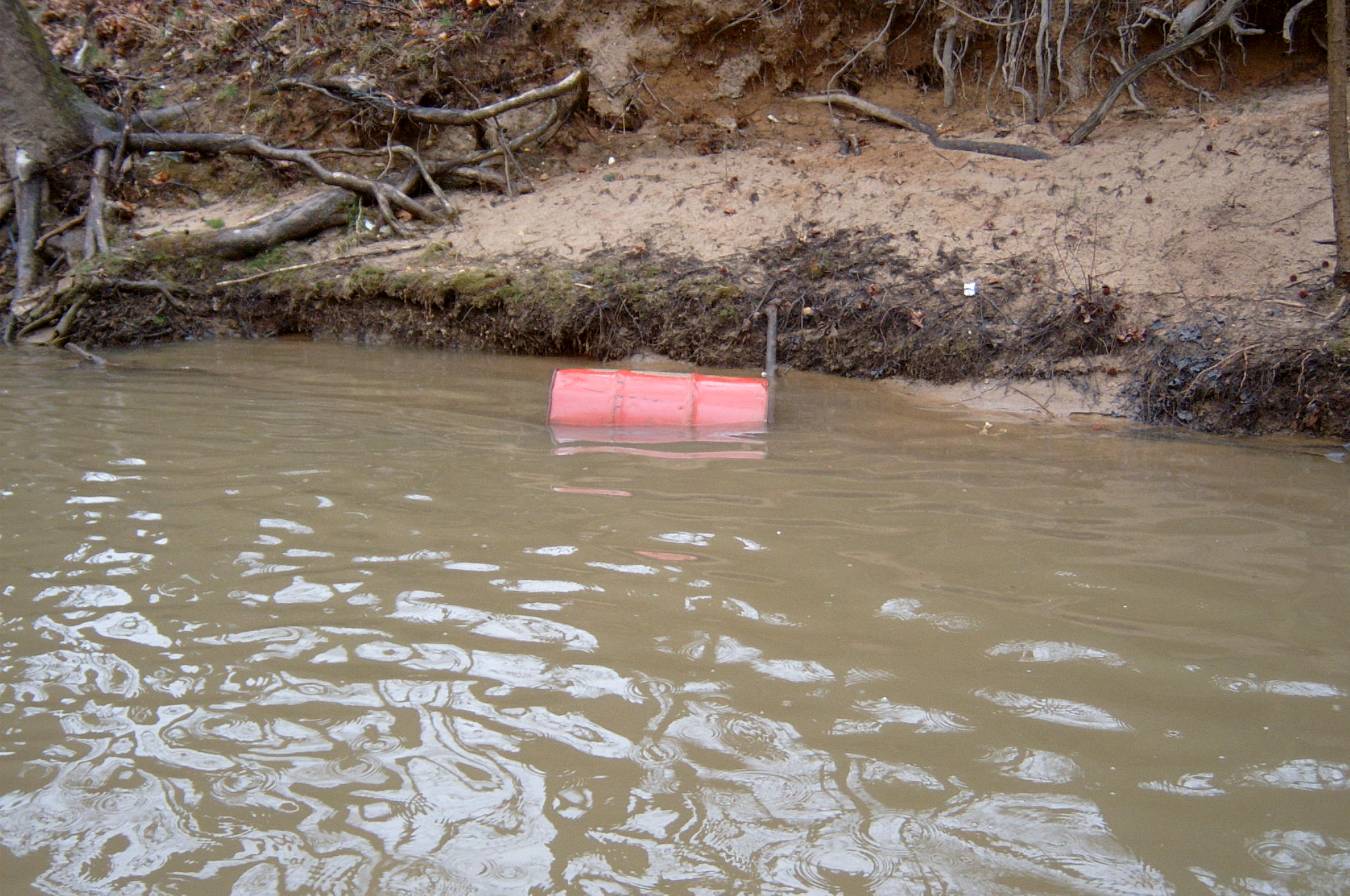 Field photo showing stream conditions at site ANAC-326-R-2004-28