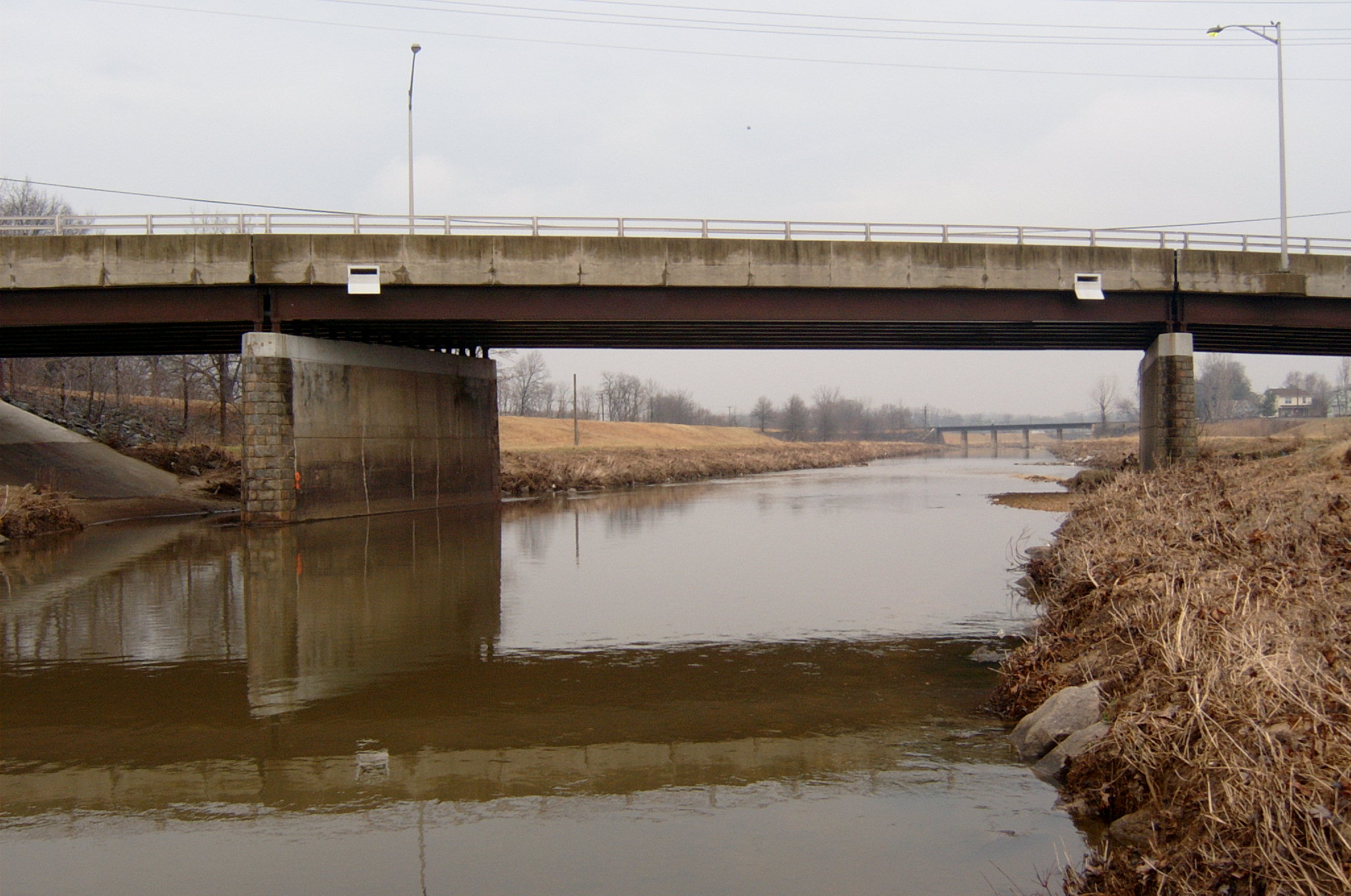 Field photo showing stream conditions at site ANAC-412-R-2004-30
