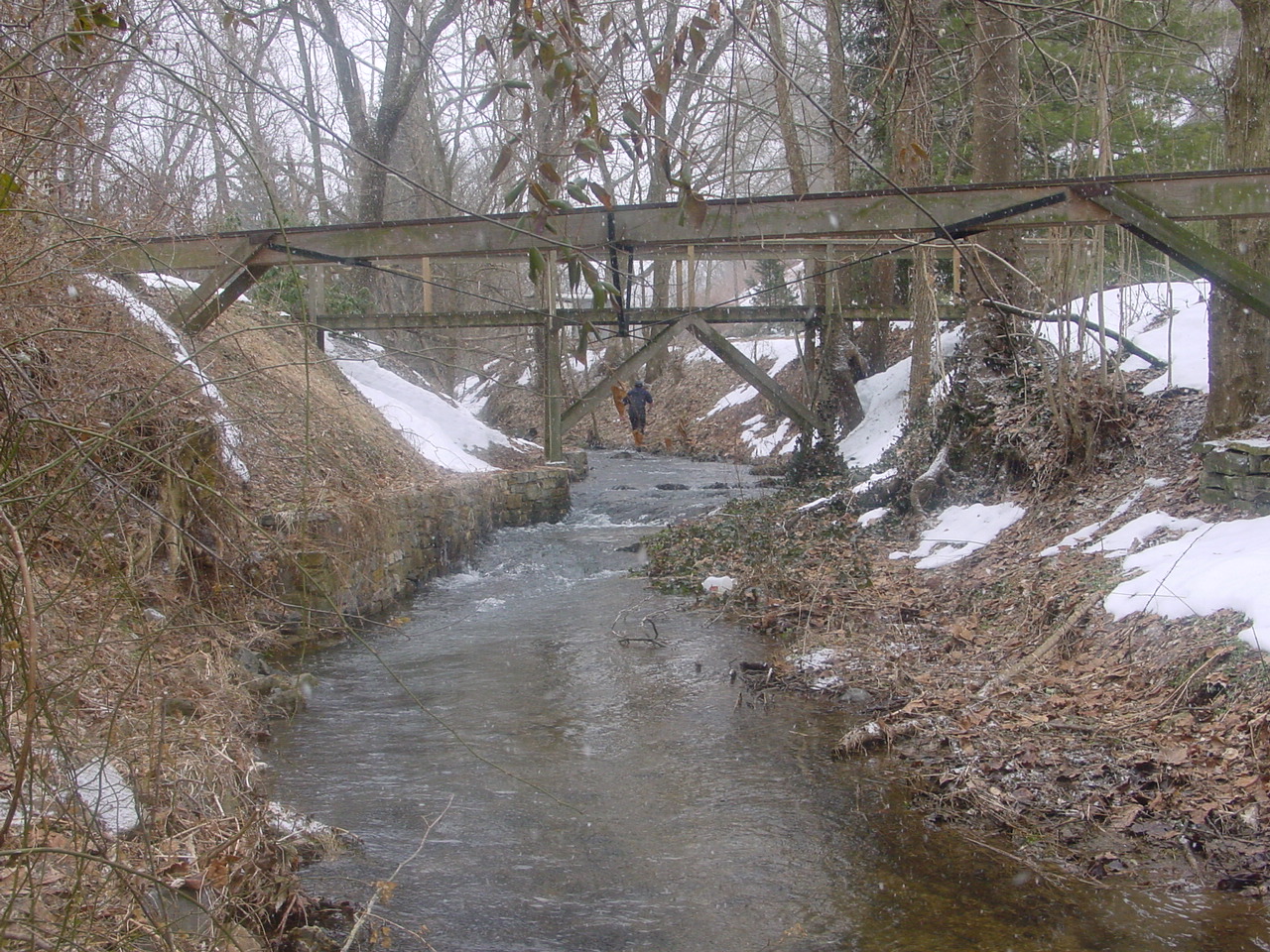 Field photo showing stream conditions at site ANTI-201-R-2003-2