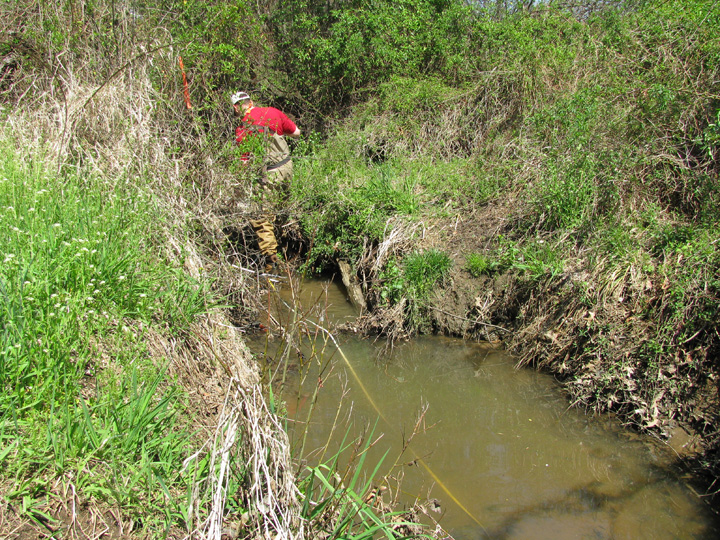 Field photo showing stream conditions at site ATKI-105-X-2009-2