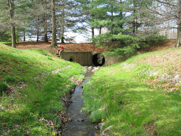Field photo showing stream conditions at site ATKI-107-X-2009-2