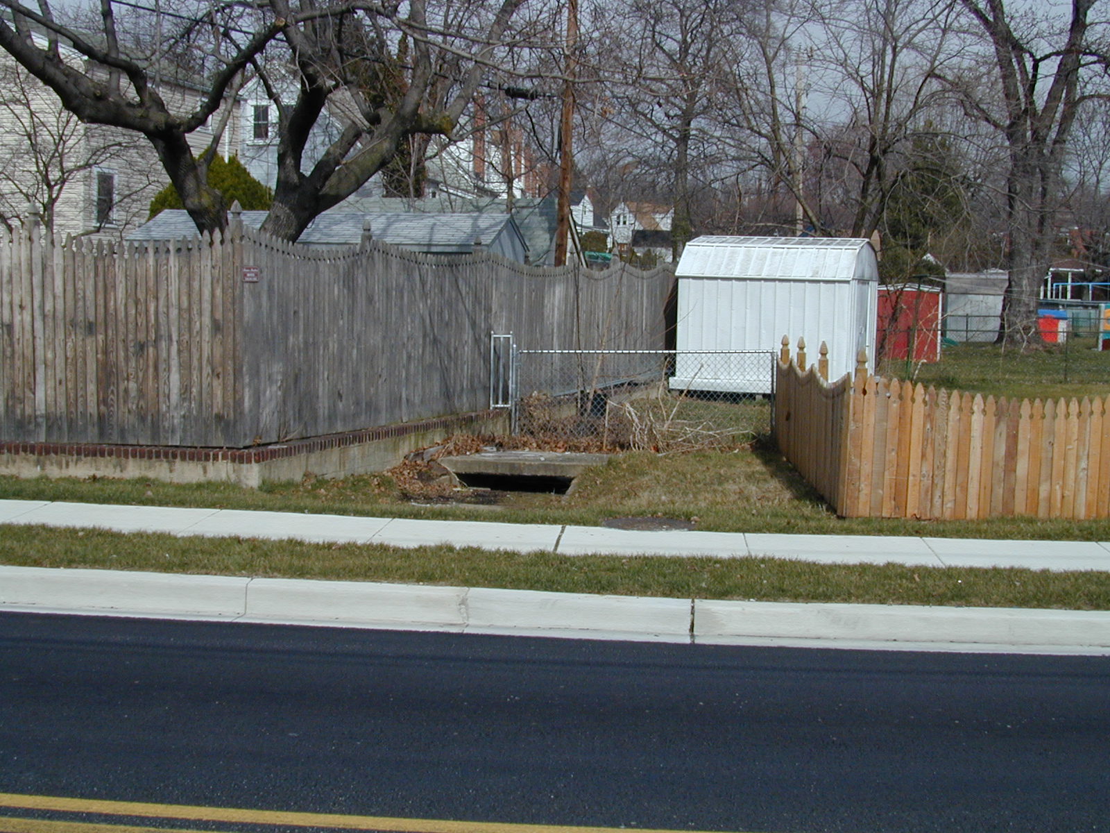 Field photo showing stream conditions at site BACK-107-R-2002-349