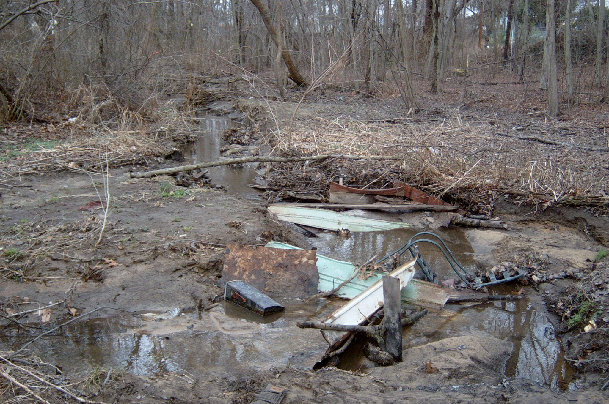 Field photo showing stream conditions at site BALT-112-R-2004-78