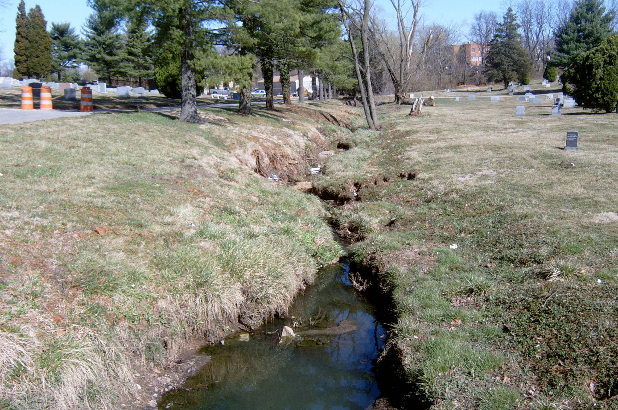 Field photo showing stream conditions at site BALT-116-R-2004-92