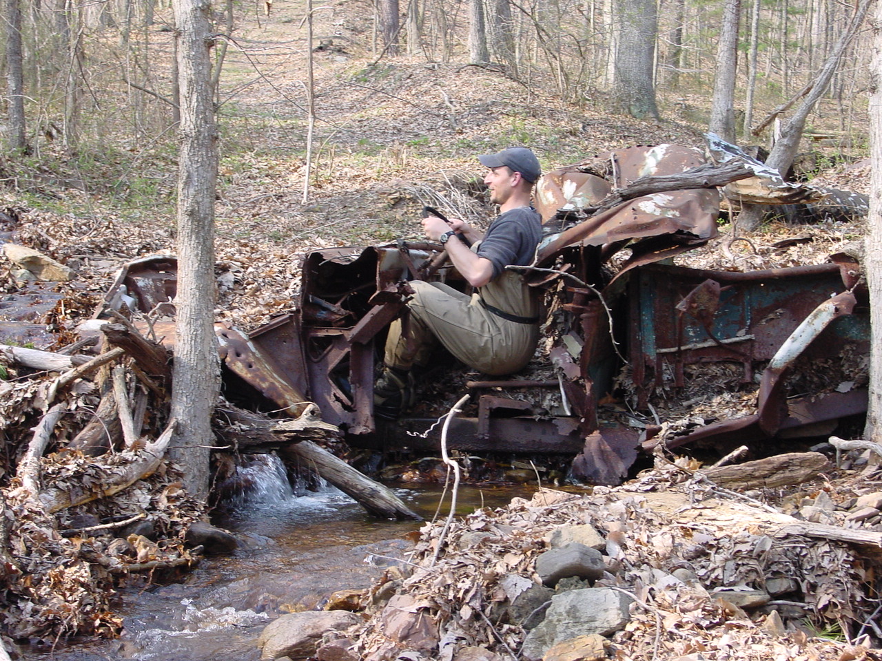 Field photo showing stream conditions at site COCA-104-N-2003-1