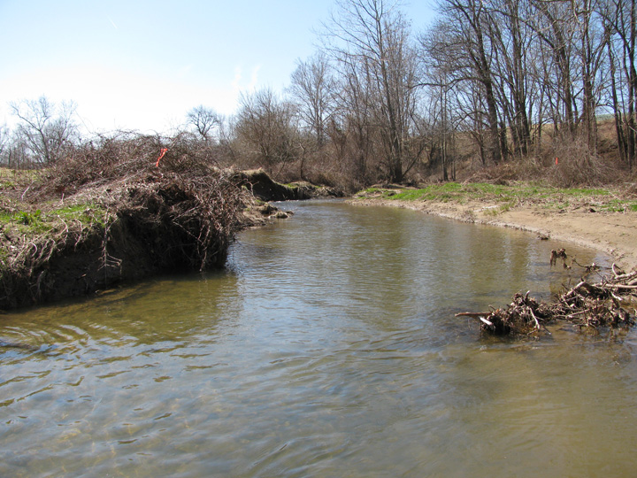 Field photo showing stream conditions at site DEER-207-H-2010-2