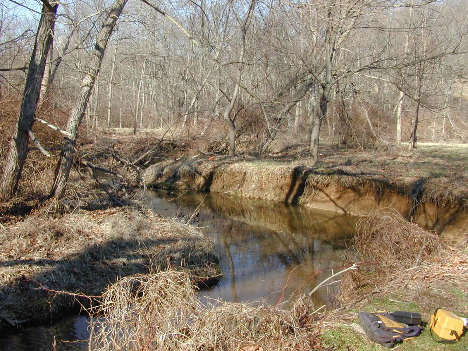 Field photo showing stream conditions at site DOUB-122-R-2002-1