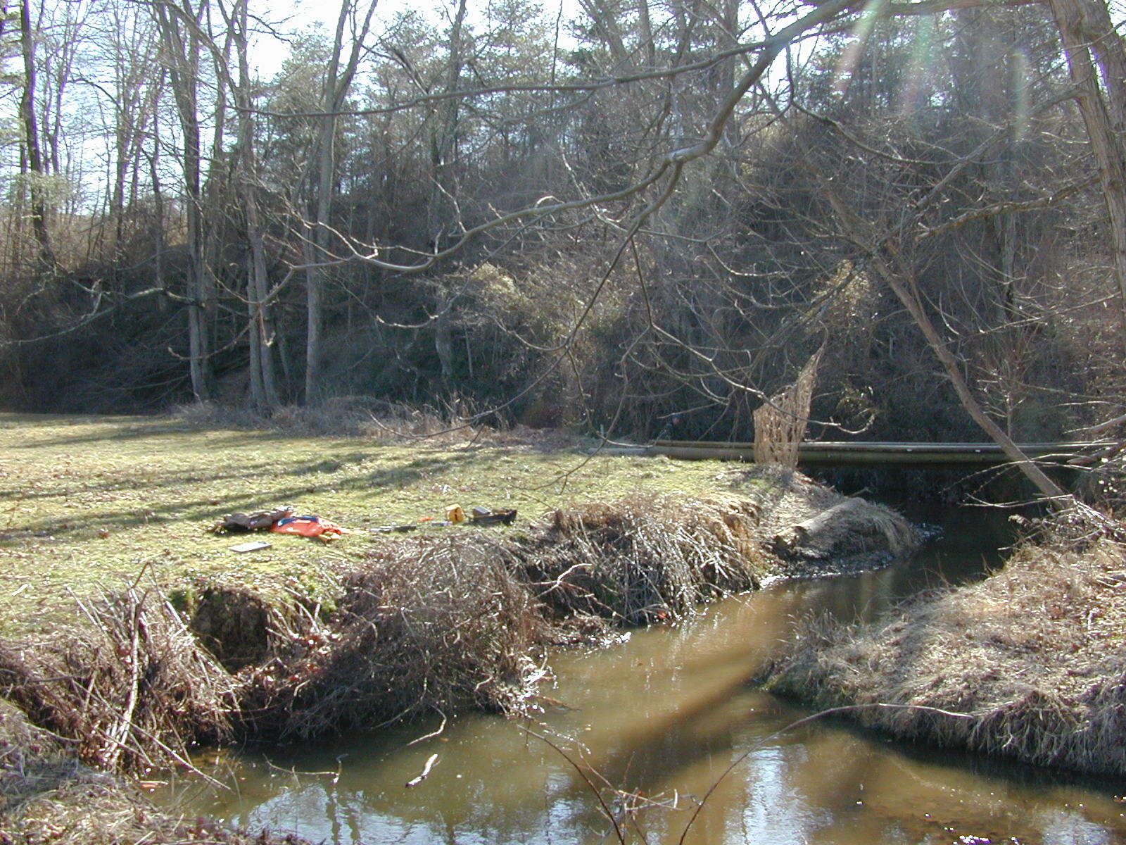 Field photo showing stream conditions at site DOUB-122-R-2002-2