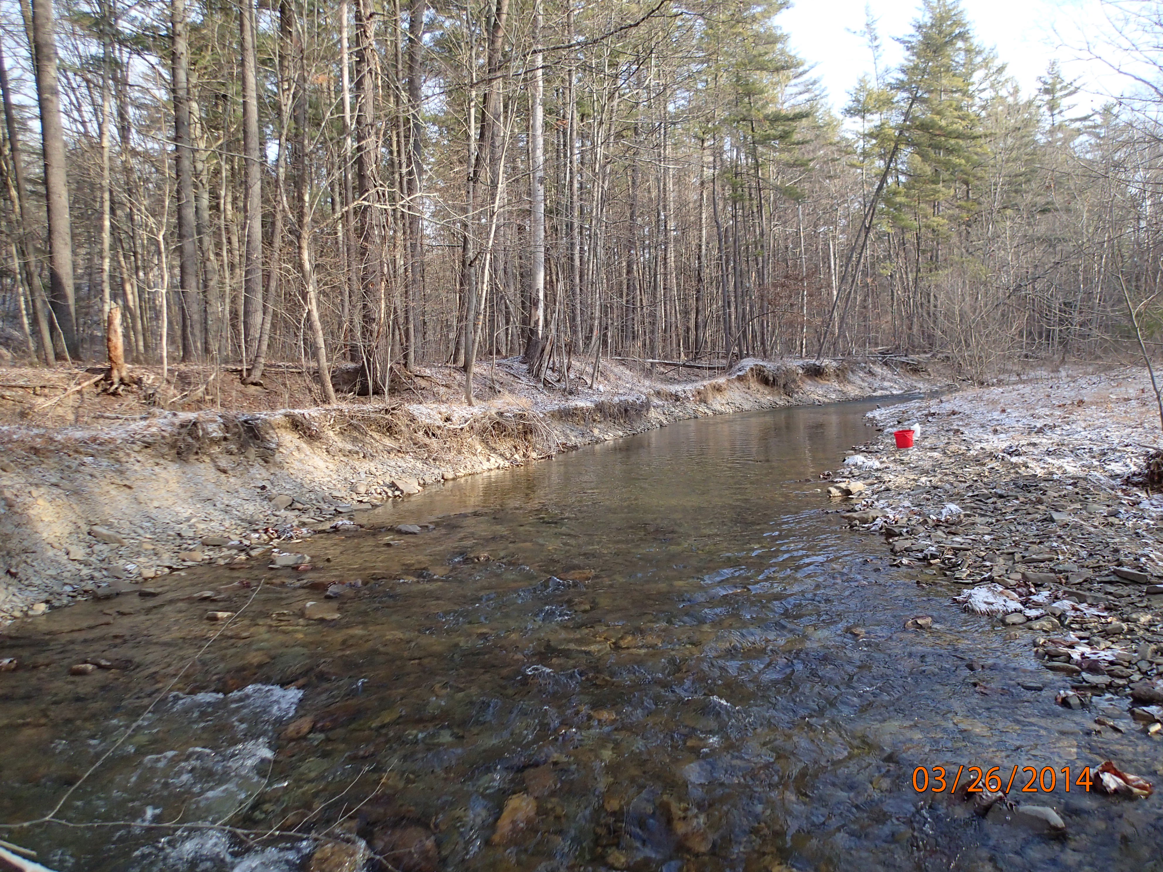Field photo showing stream conditions at site FIMI-207-S-2014-MidpointUpstream