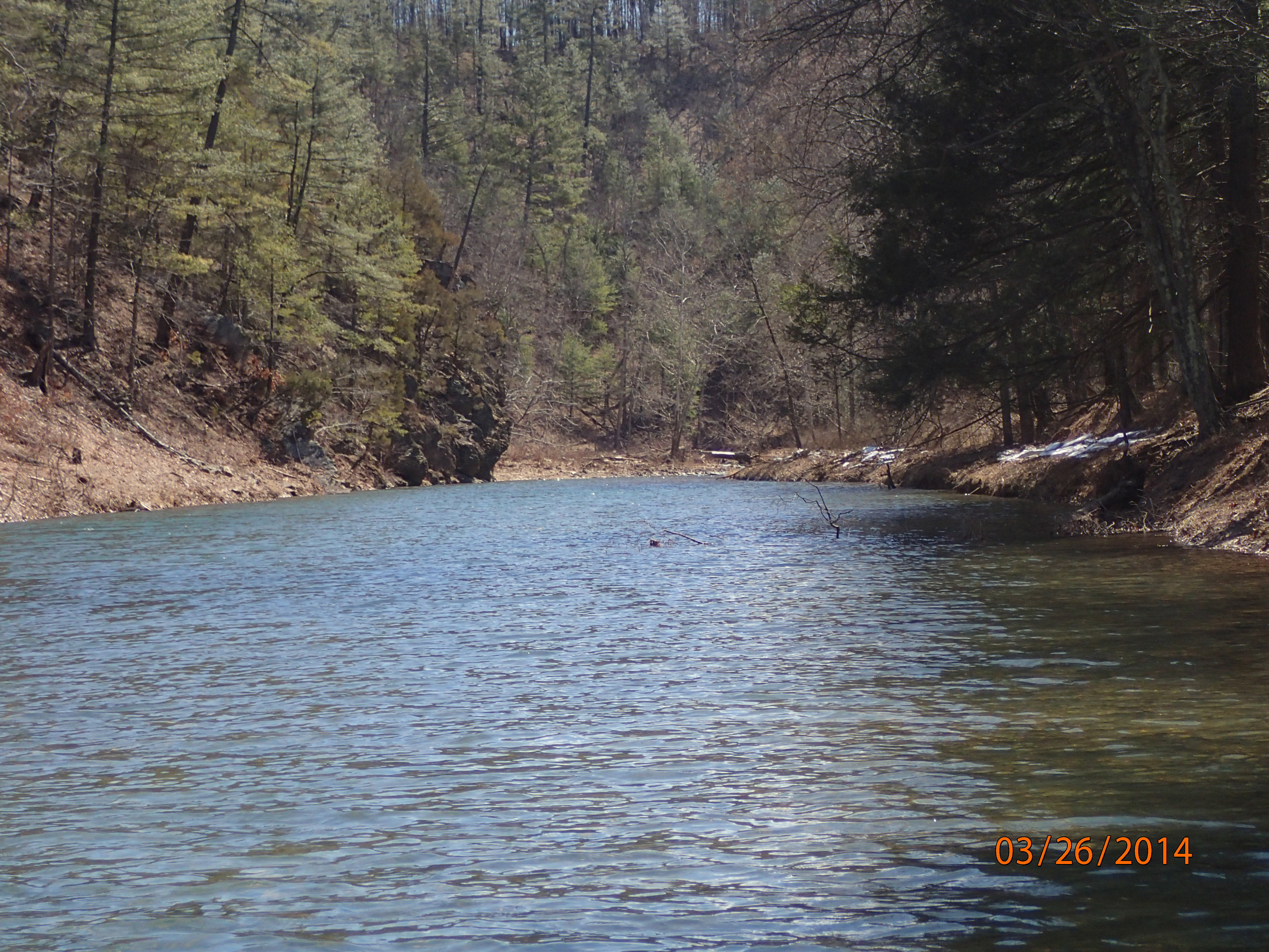 Field photo showing stream conditions at site FIMI-404-R-2014-MidpointUpstream