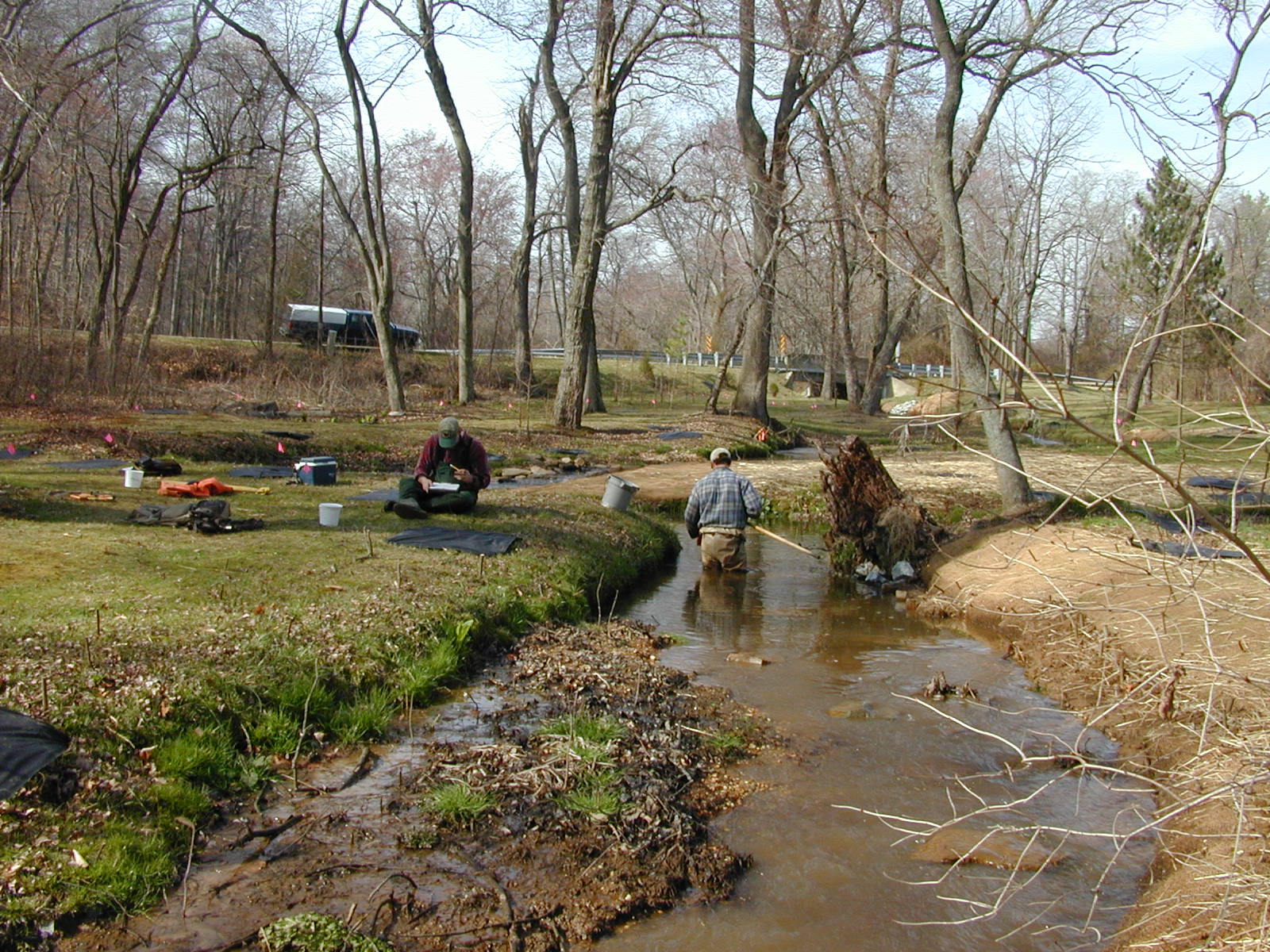 Field photo showing stream conditions at site LANG-109-R-2002-2