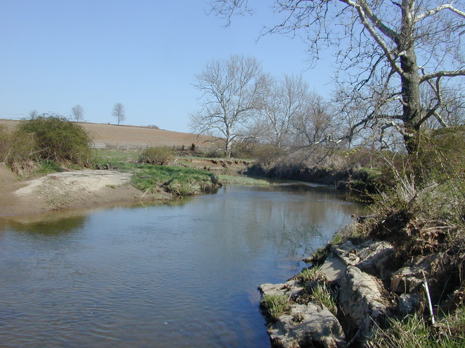 Field photo showing stream conditions at site LIEL-312-R-2003-1007
