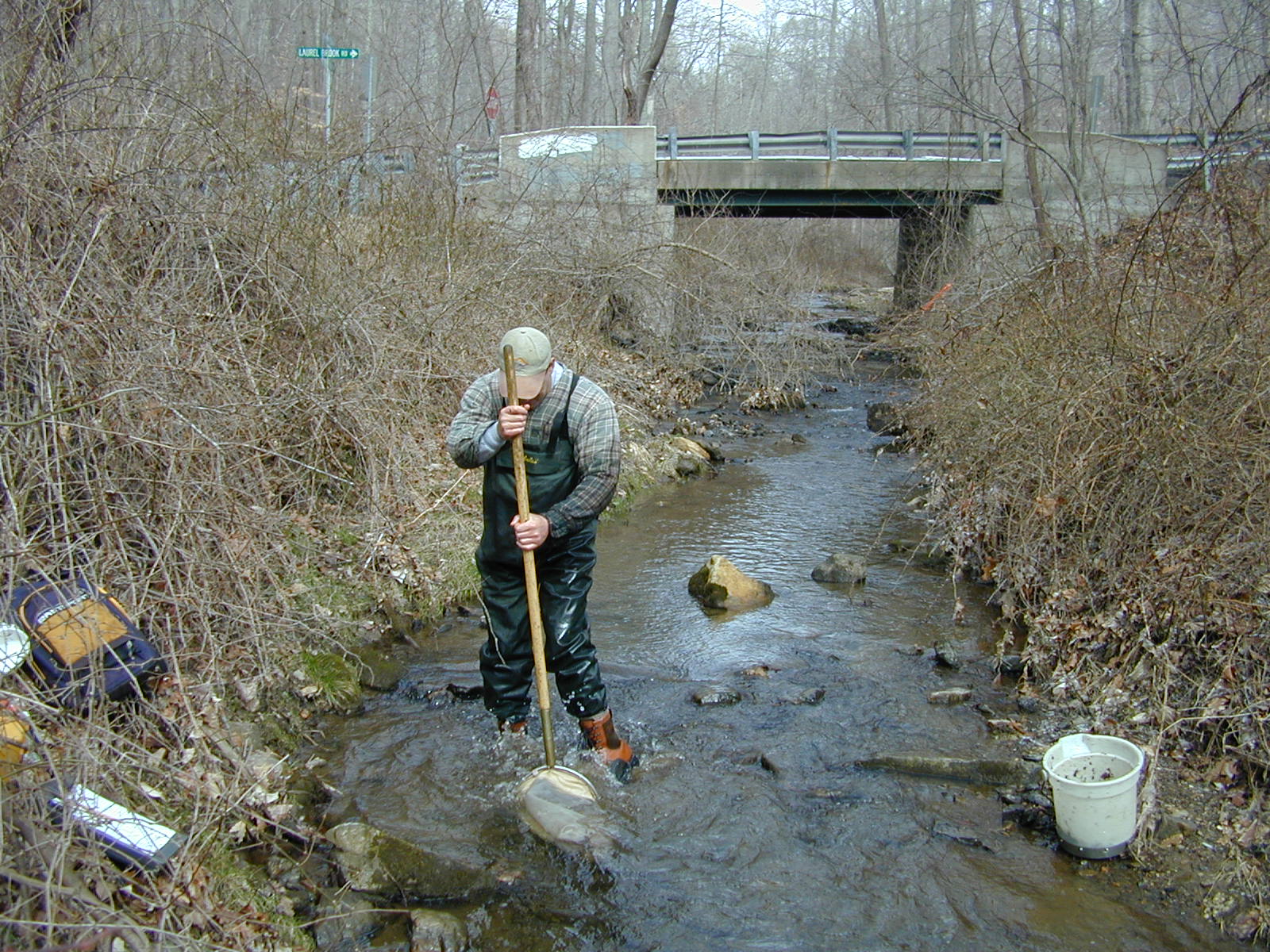 Field photo showing stream conditions at site LIGU-102-R-2001-1