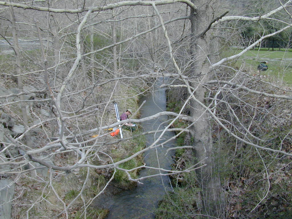 Field photo showing stream conditions at site LMON-122-T-2000-01