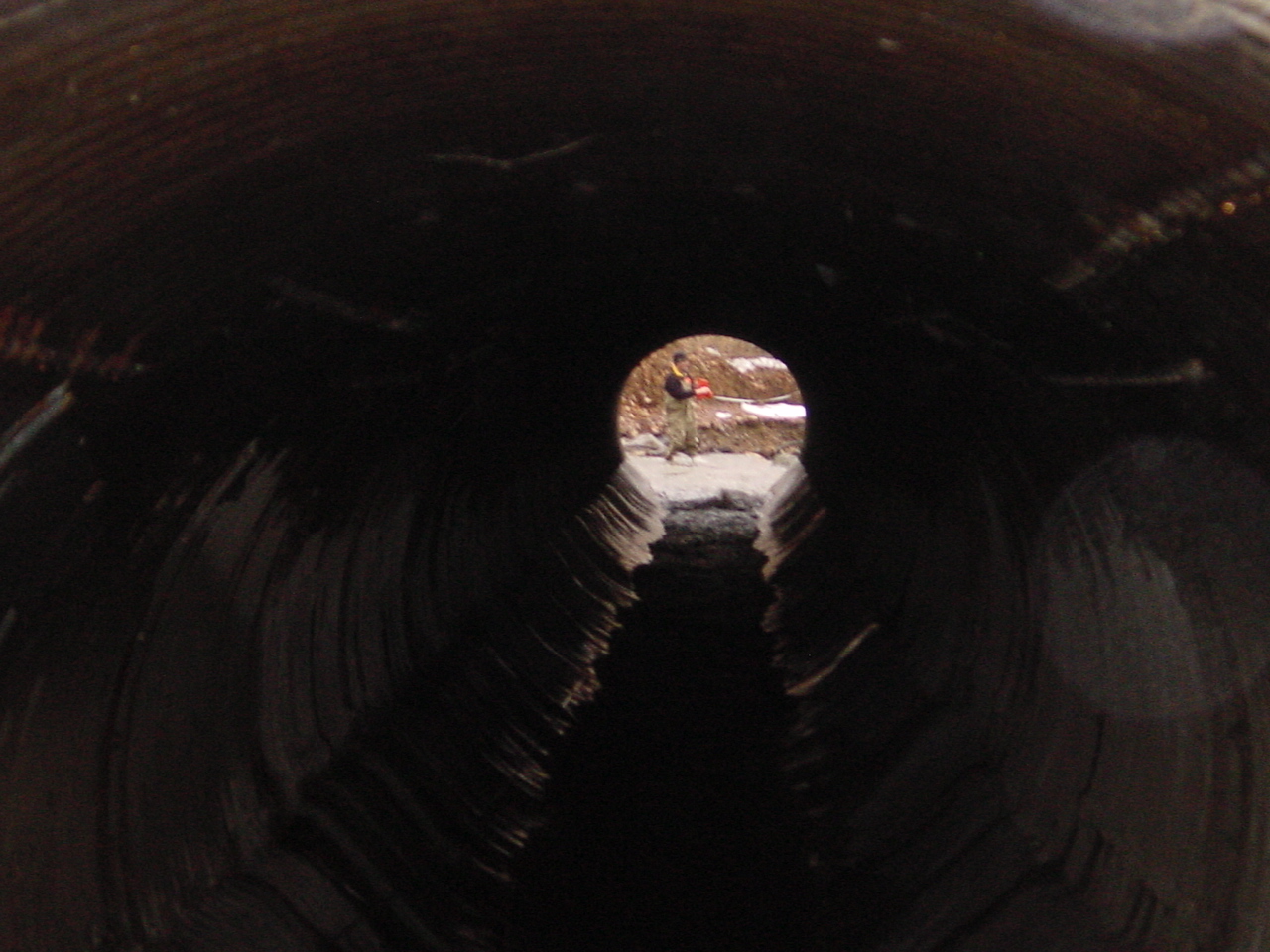 Field photo showing stream conditions at site LMON-136-R-2003-1