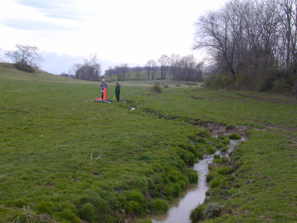 Field photo showing stream conditions at site LMON-147-T-2000-01