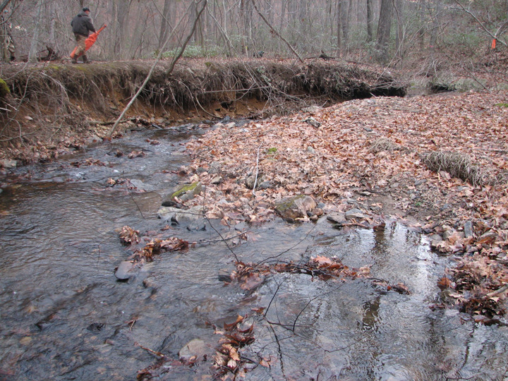 Field photo showing stream conditions at site LOCH-120-S-2008-1