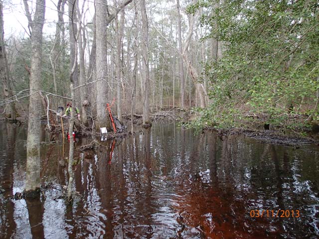 Field photo showing stream conditions at site NASS-108-S-2013-MidpointPupstream