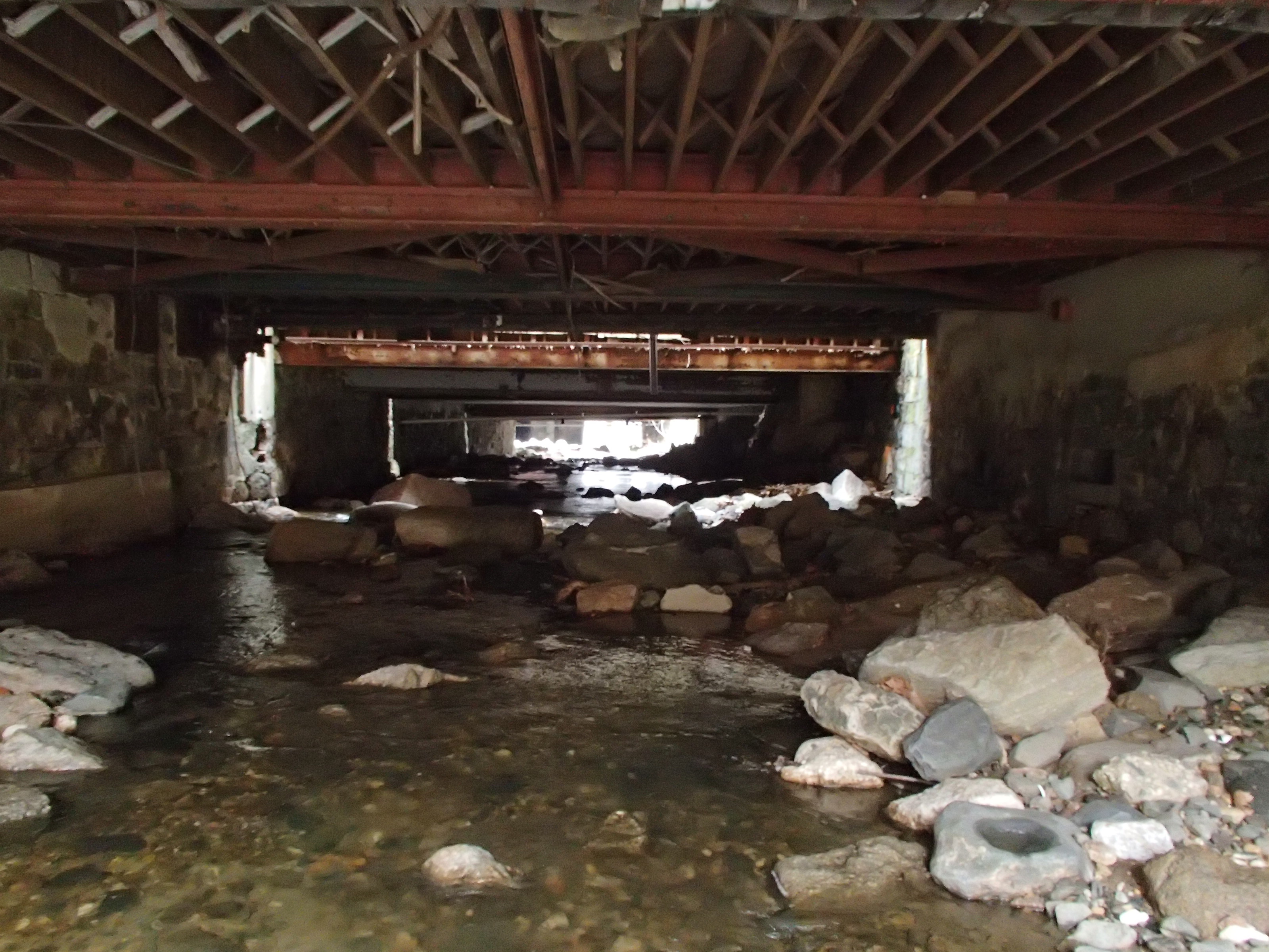 Field photo showing stream conditions at site PATL-205-X-2014-2