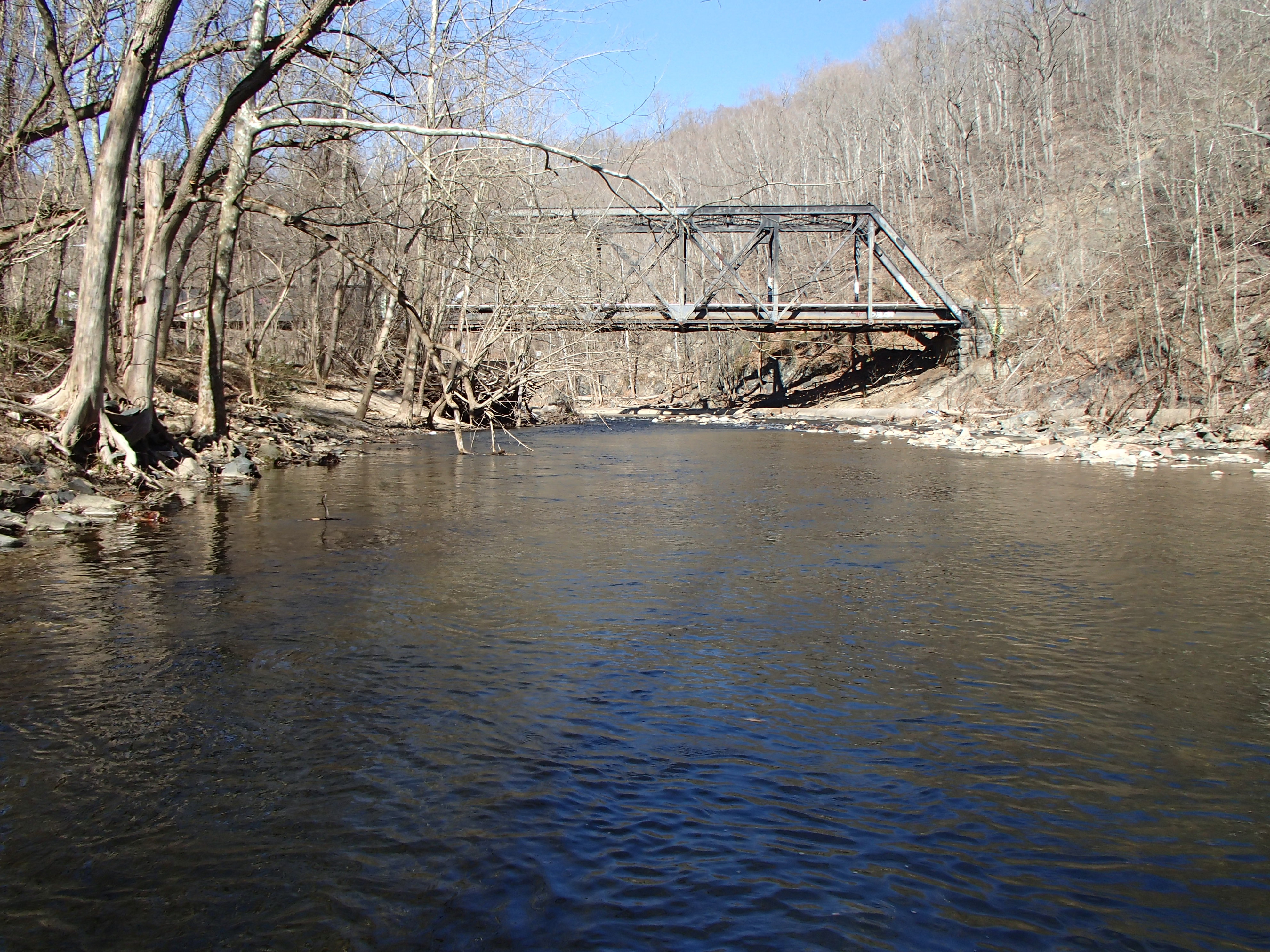 Field photo showing stream conditions at site PATL-B05-X-2017-MidpointLookingUpstream
