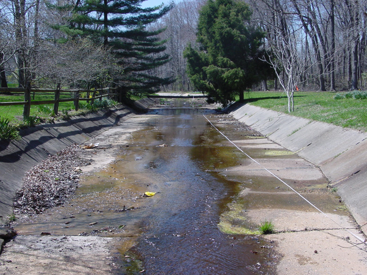 Field photo showing stream conditions at site PISC-102-B-2007-1