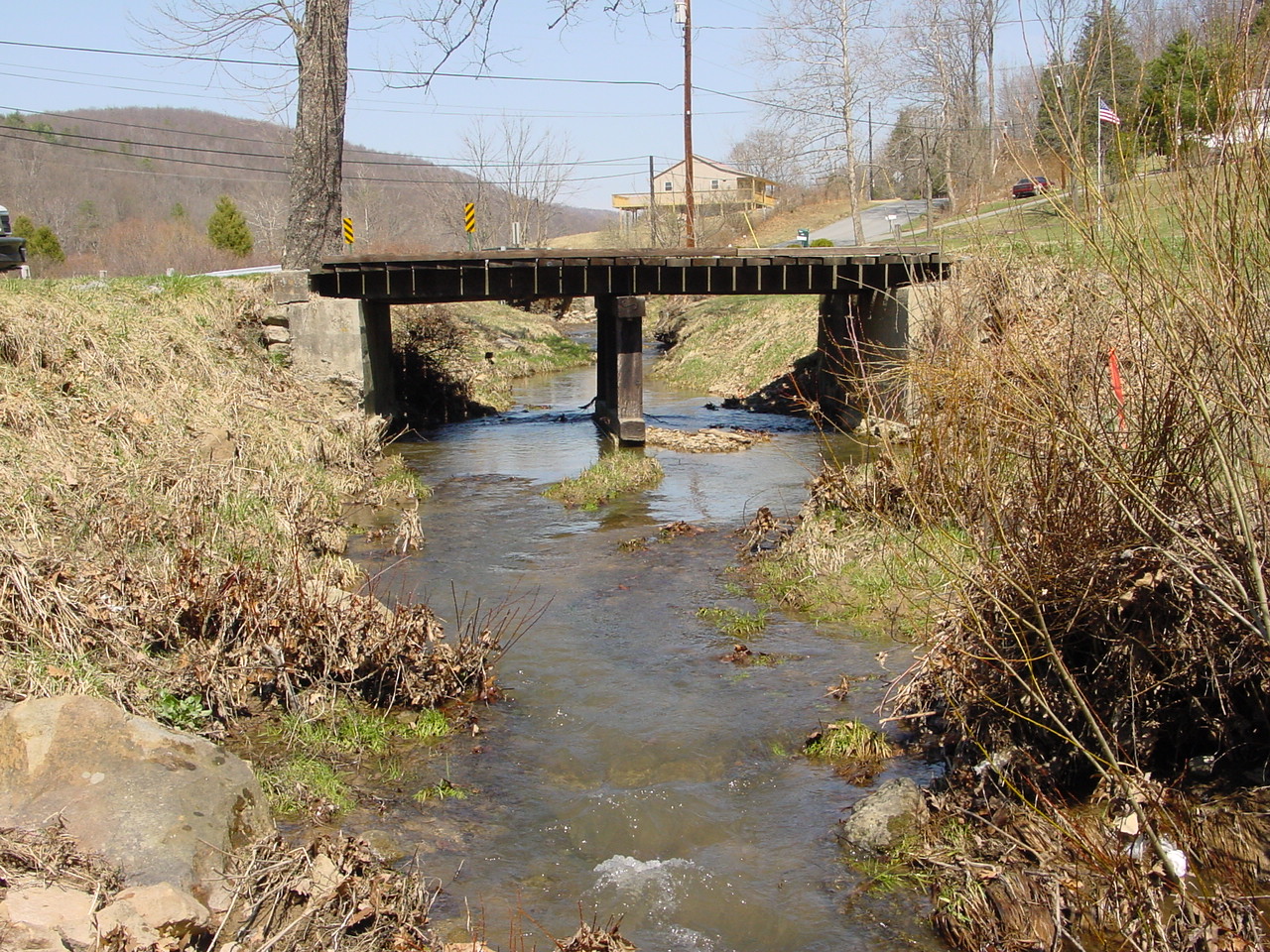 Field photo showing stream conditions at site PRLN-108-R-2003-2