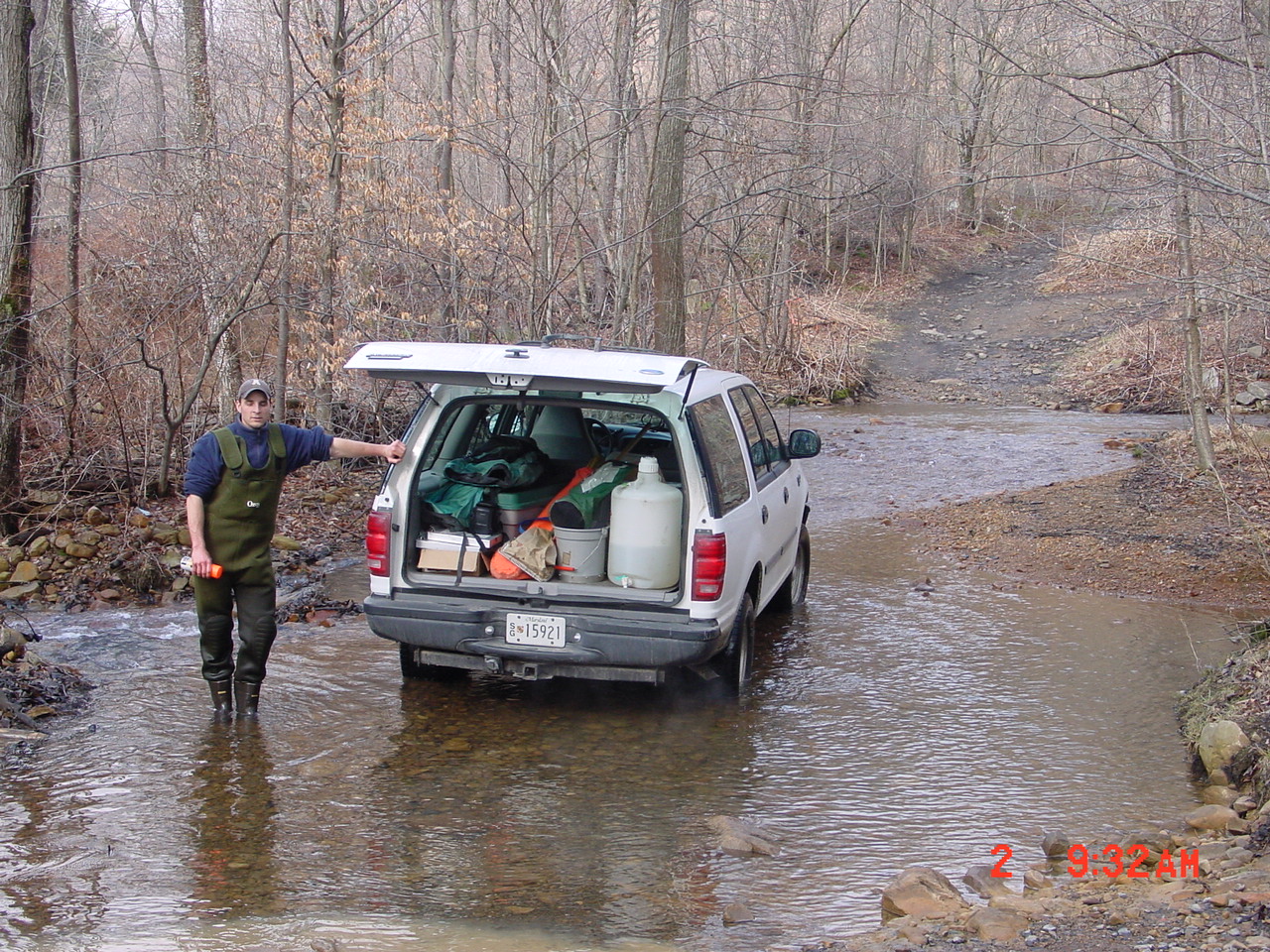 Field photo showing stream conditions at site PRUN-211-R-2001-3