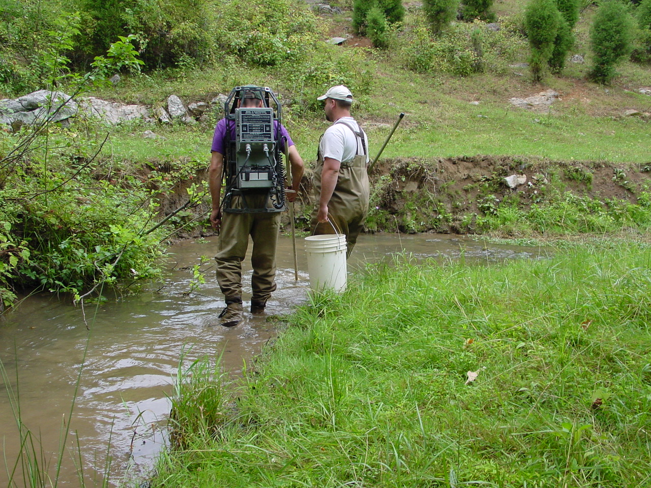 Field photo showing stream conditions at site PRWA-215-R-2002-4