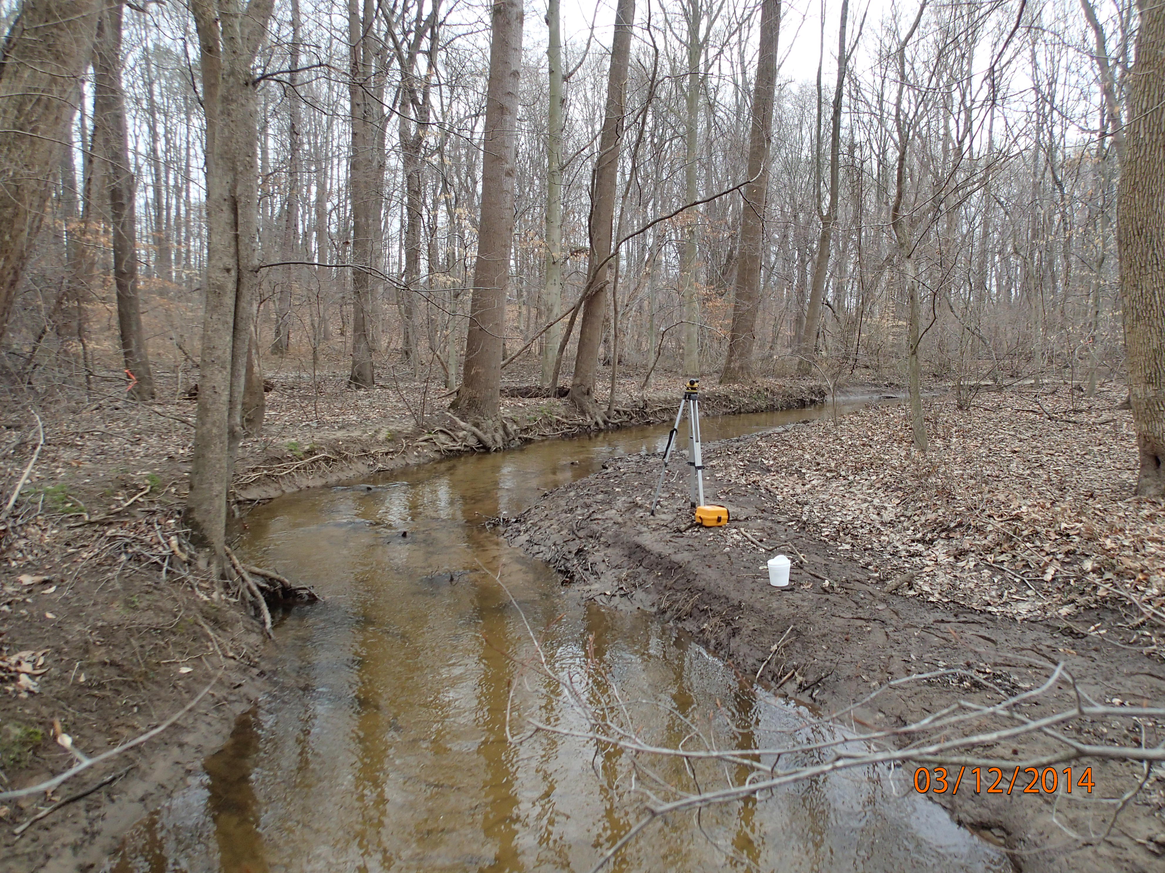 Field photo showing stream conditions at site SEAS-111-R-2014-MidpointUpstream