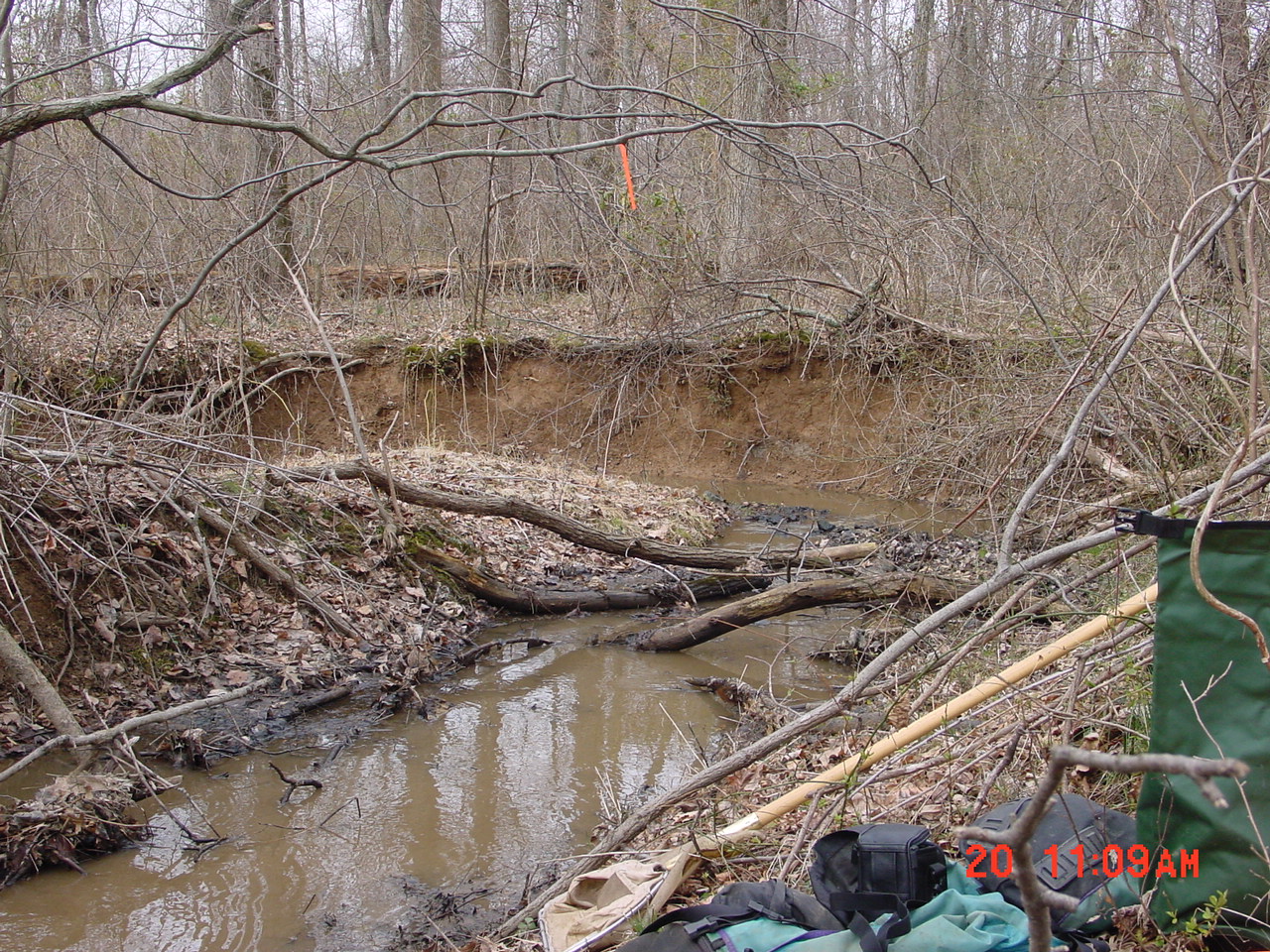 Field photo showing stream conditions at site SENE-104-R-2001-2