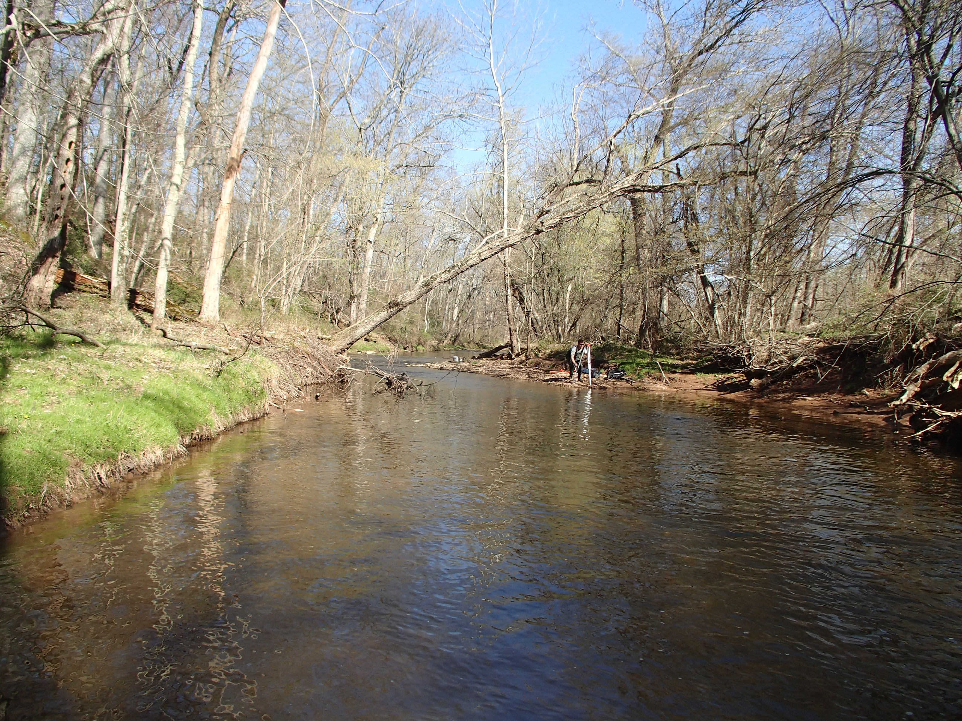 Field photo showing stream conditions at site SENE-210-R-2015_Midpoint-looking-up
