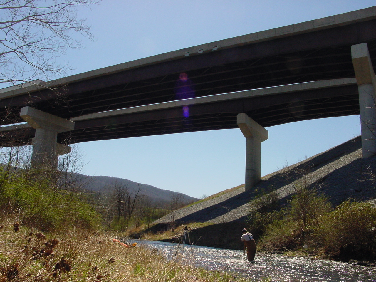 Field photo showing stream conditions at site TOWN-419-R-2002-2