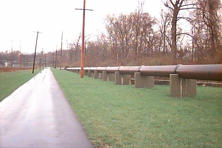Field photo showing stream conditions at site UMON-221-R-2000-01