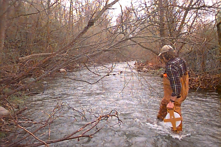 Field photo showing stream conditions at site UMON-221-R-2000-02