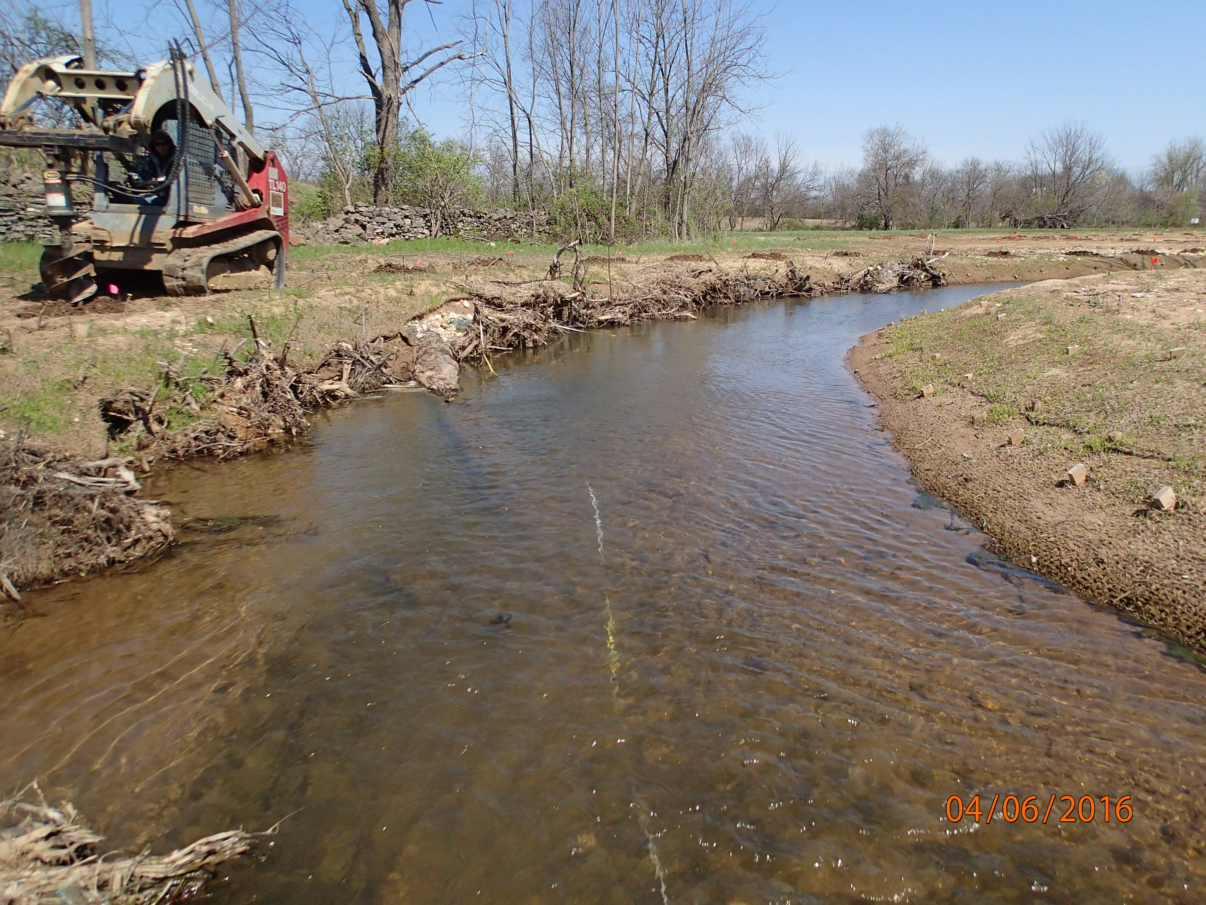 Field photo showing stream conditions at site UMON-299-X-2016-MidpointDownstream