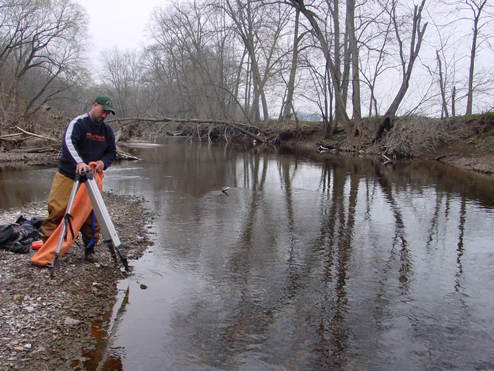Field photo showing stream conditions at site UMON-402-R-2007-1