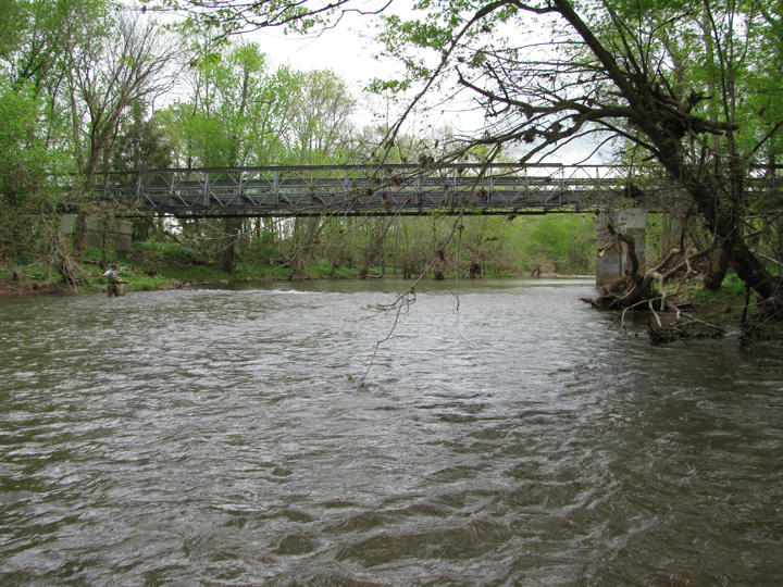 Field photo showing stream conditions at site UMON-415-H-2011-1