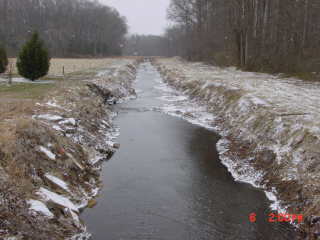 Field photo showing stream conditions at site UPPC-107-R-2001-1