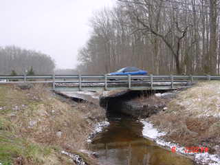 Field photo showing stream conditions at site UPPC-107-R-2001-3