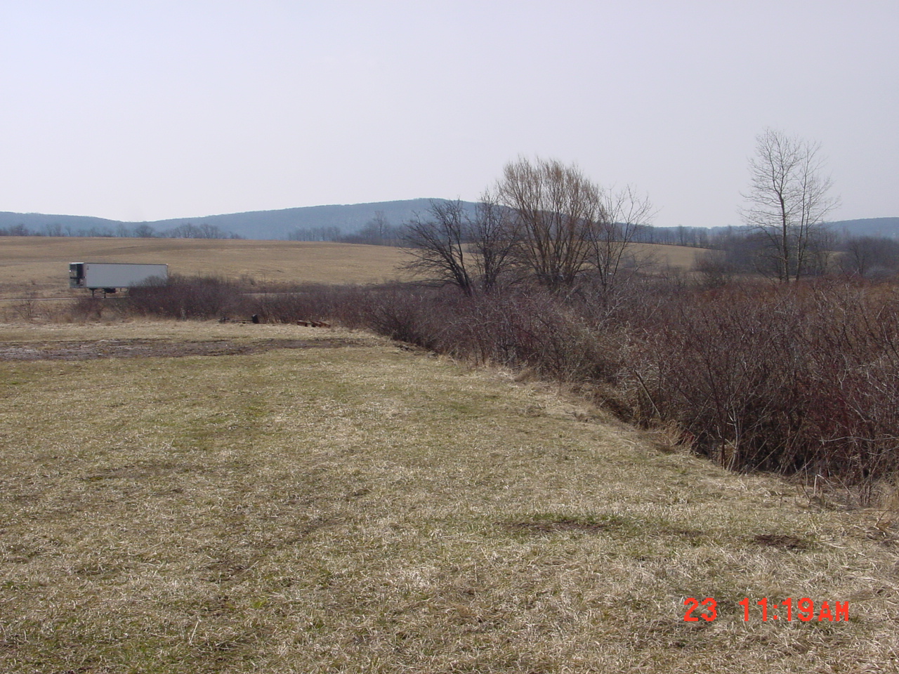 Field photo showing stream conditions at site YOUG-110-R-2001-1